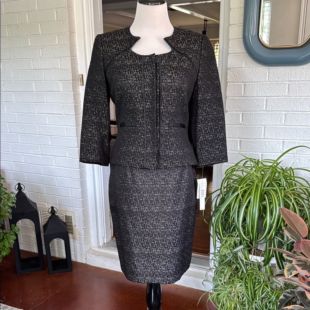 Black and Gray Knee-Length Pencil Skirt for Work